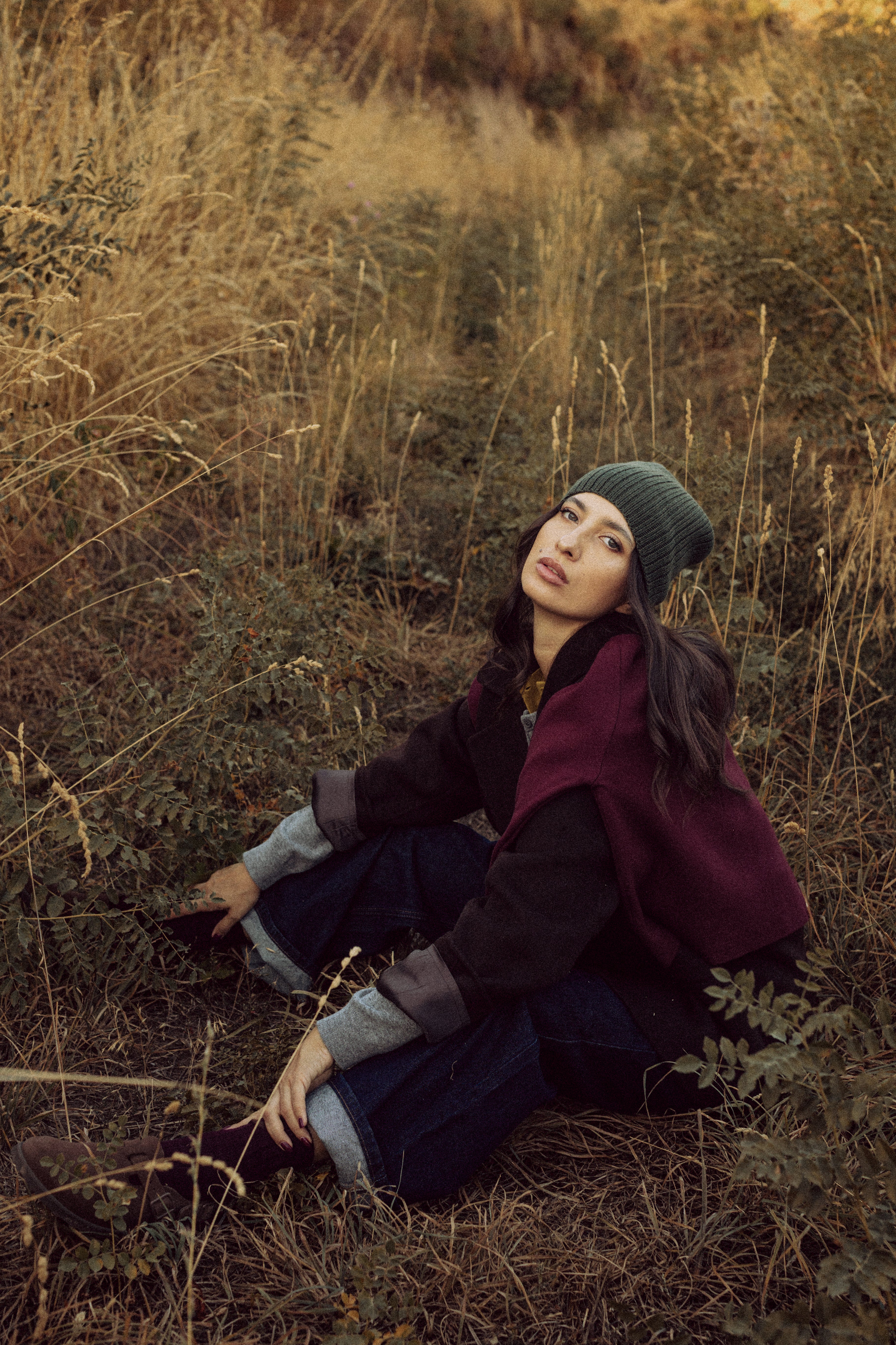 Artisanal Warmth, Hand-Knitted Elegance